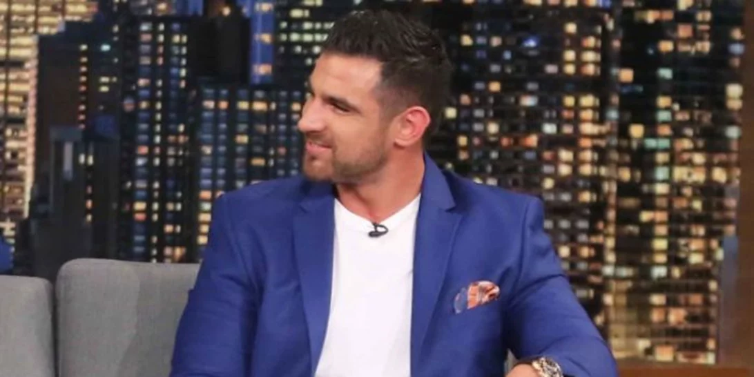 Ετεοκλής Παύλου | Οι νέες αποκαλύψεις για το ατύχημα που του στοίχισε το δεξί του πόδι & η πρώτη γνωριμία με τη Χατζίδου