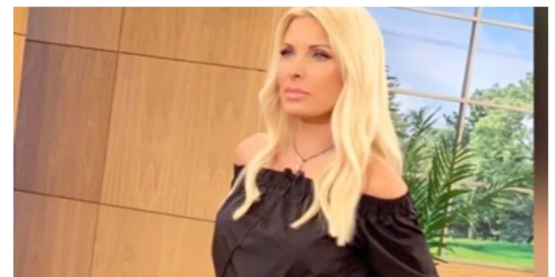 Ελένη Μενεγάκη | Η φωτογραφία με τα λουλούδια και η ερώτηση στους followers