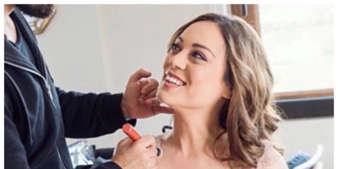 Η Μπάγια Αντωνοπούλου όπως δεν την έχεις συνηθίσει |  Ποζάρει με το κίτρινο hot bikini της και ρίχνει το Instagram