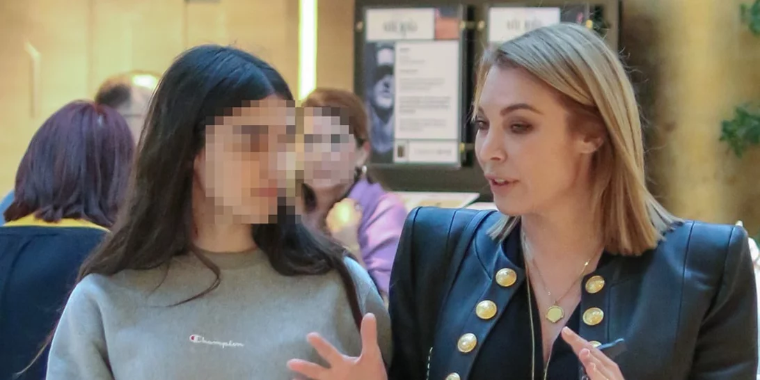 Τατιάνα Στεφανίδου και Λυδία Ευαγγελάτου | Βγήκαν για ψώνια και τράβηξαν όλα τα βλέμματα