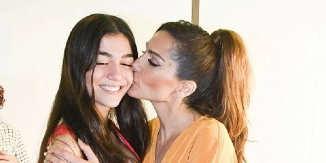 Δέσποινα Βανδή | Η κομψή κούκλα κόρη της στην πρεμιέρα της (pics)