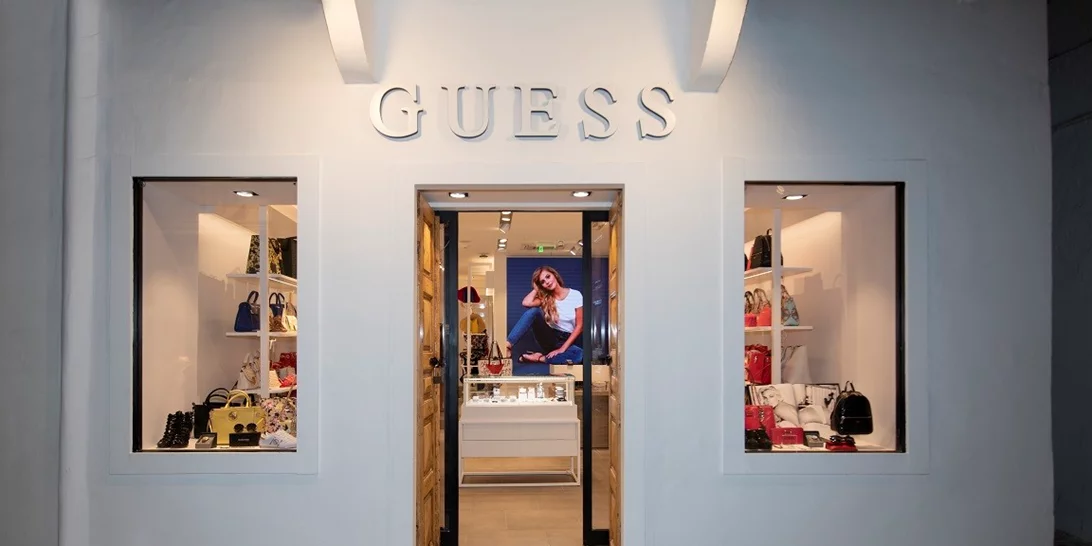 To νέο κατάστημα GUESS άνοιξε στην καρδιά της Μυκόνου!