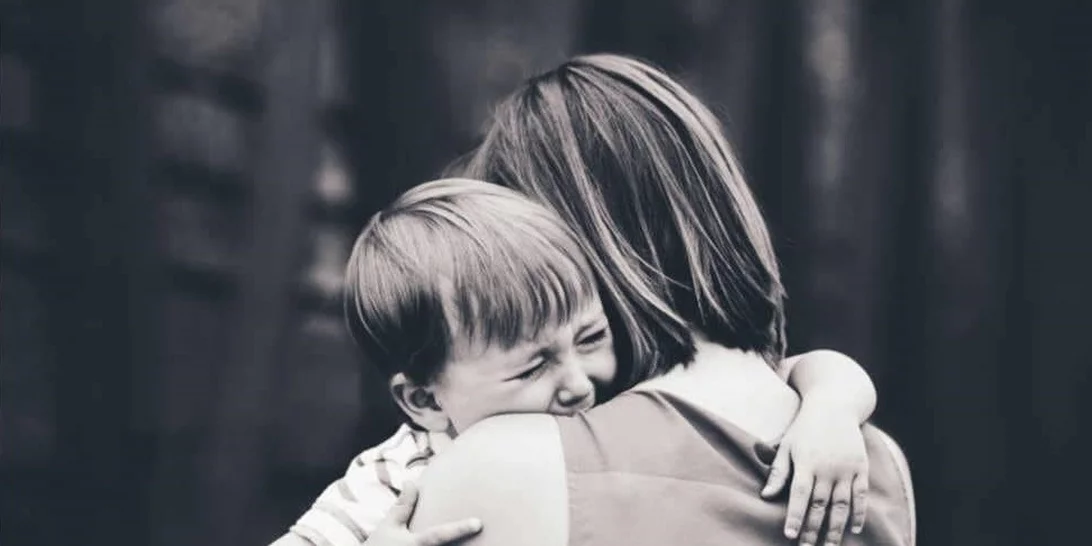 Η διαδικασία 6 βημάτων για Emotion Coaching όταν το παιδί σας είναι αναστατωμένο