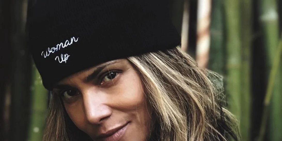 Η Halle Berry απολαμβάνει τη ζωή της ως single και παραδίδει μαθήματα αυτοπεποίθησης