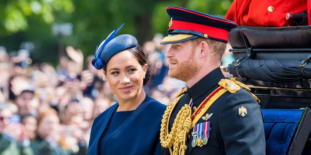 Ο πρίγκιπας Harry και η Meghan Markle ετοιμάζουν βιβλίο 340 σελίδων