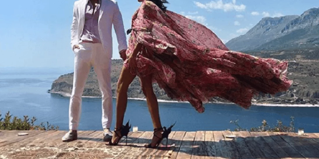 Δες ποιο ζευγάρι της ελληνικής showbiz παντρεύτηκε "κρυφά" την Κυριακή