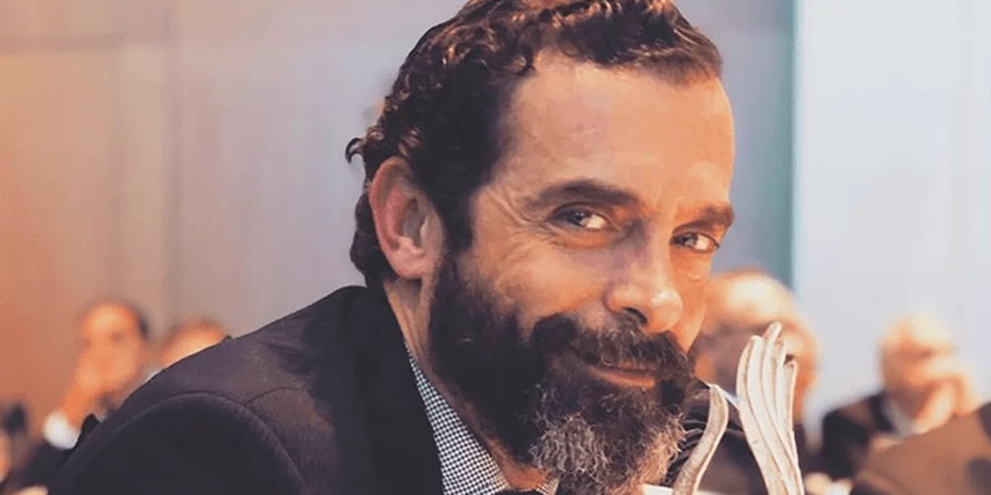 Κωνσταντίνος Μαρκουλάκης | Με τη Χρυσή Βαρδινογιάννη στην Επίδαυρο για τον «Οιδίποδα»