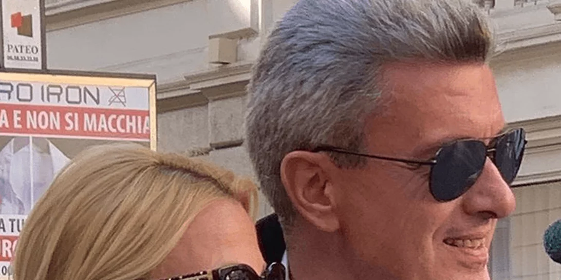 Επέτειος γάμου για Νίκο Χατζηνικολάου και Κρίστυ Τσολακάκη | Η αδημοσίευτη φωτογραφία από τον γάμο