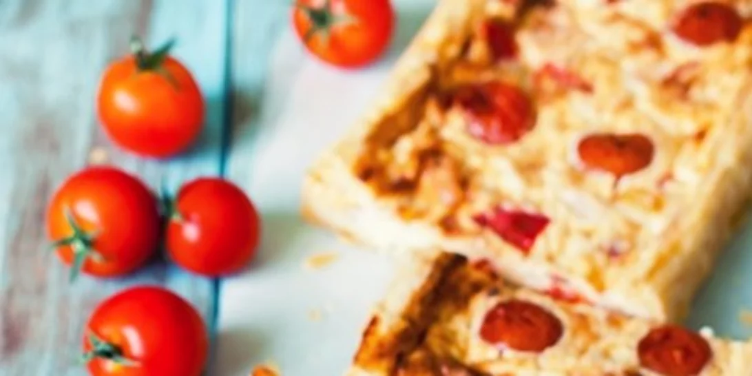 Συνταγή για αλμυρή τάρτα με ντοματίνια