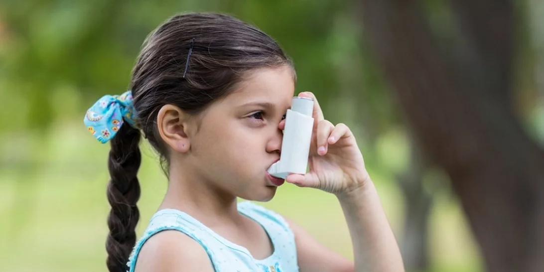 Στην Ελλάδα 900.000 παιδιά και ενήλικες ταλαιπωρούνται από άσθμα | Οδηγίες για τη διαχείρισή του