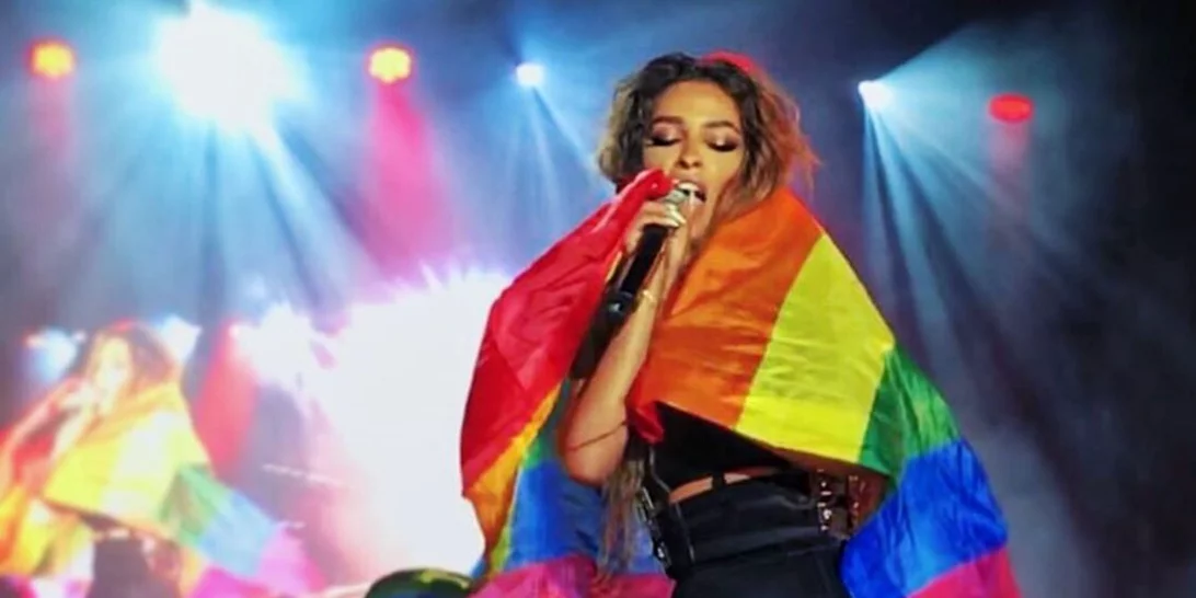 Ελένη Φουρέιρα | Μαγεύει τα gay pride της Ευρώπης - Η εμφάνισή της στην Αθήνα