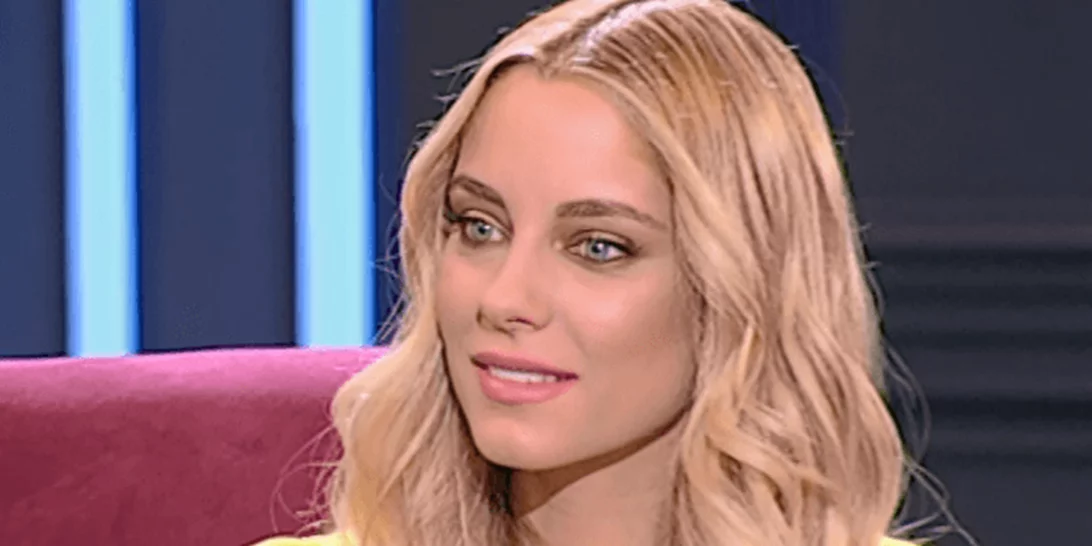 Δούκισσα Νομικού | Η παραμυθένια ζωή με τον Δημήτρη Θεοδωρίδη, η γνωριμία τους & ο έρωτας με τον γιο της