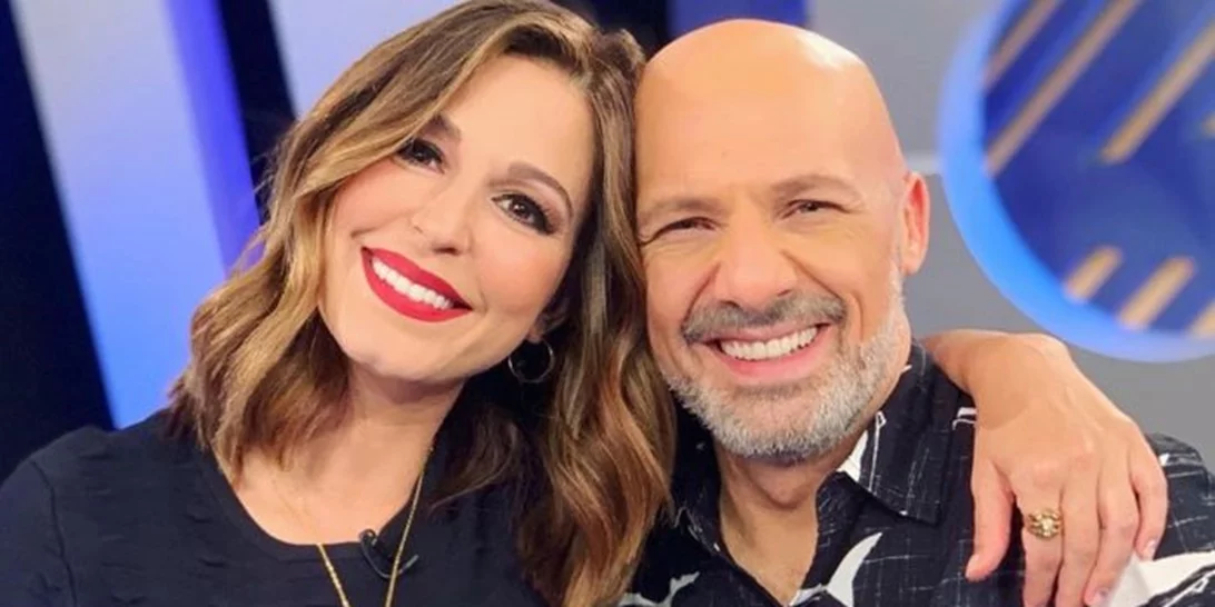 Κατερίνα Παπουτσάκη | Στον Νίκο Μουτσινά! Οι απολαυστικές ατάκες on air