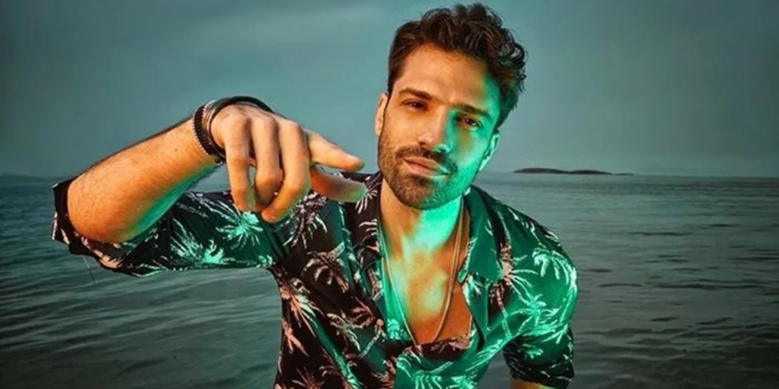 Κωνσταντίνος Αργυρός | «Έχω υπάρξει σε σχέση που δεν την ήξερε κανείς»