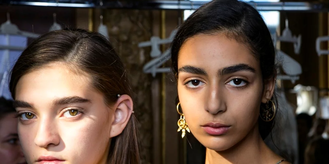 Beauty FAQs | Μαύροι κύκλοι, πότε λήγουν τα καλλυντικά, η σωστή απόχρωση μέικ απ και άλλα