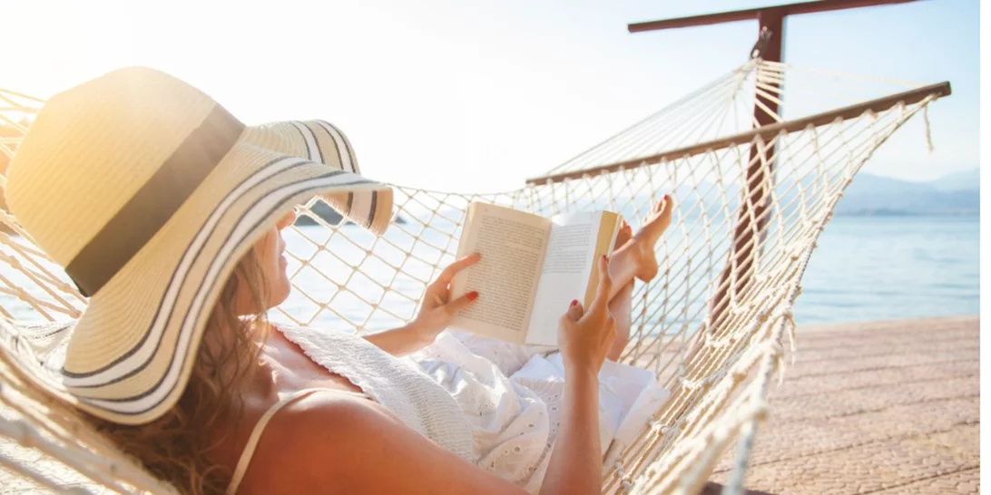 Τα καλύτερα βιβλία για την παραλία το καλοκαίρι 2019