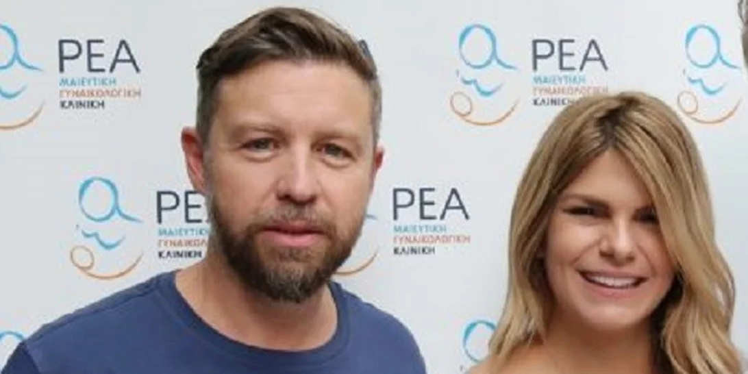 Νατάσα Σκαφίδα | Με midi dress η σύζυγος του Γιάννη Βαρδή κατά την έξοδό της από το μαιευτήριο