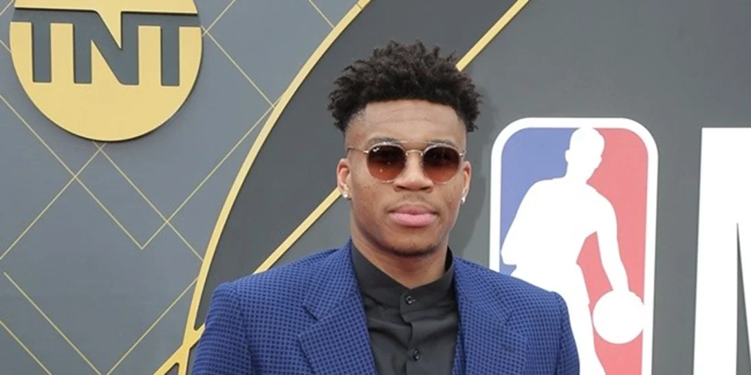 Ακόμα μια επιτυχία για τον Γιάννη Αντετοκούνμπο! Αναδείχθηκε «Αθλητής της χρονιάς»