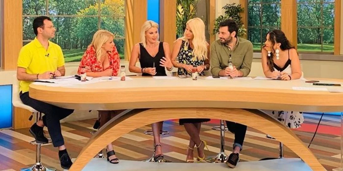 Ελένη Μενεγάκη | Το τεχνικό πρόβλημα στον αέρα της εκπομπής & η παρατήρησή της