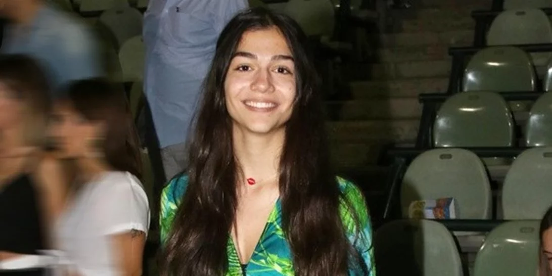 Μελίνα Νικολαΐδη | Η νέα δημόσια εμφάνιση στο θέατρο