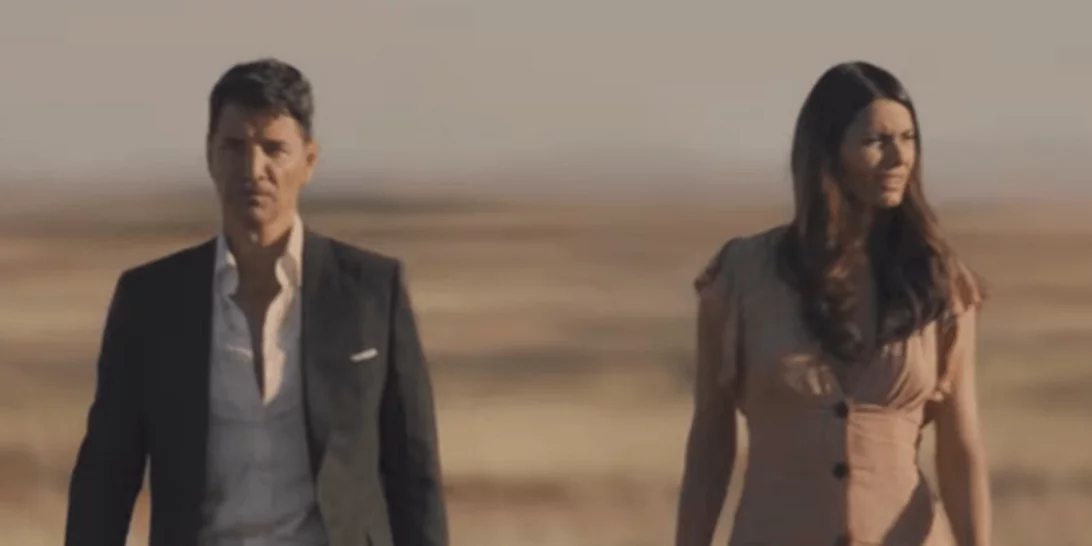 Σάκης Ρουβάς | Η Ηλιάνα Παπαγεωργίου πιο καυτή από ποτέ πρωταγωνίστρια στο νέο του video clip!