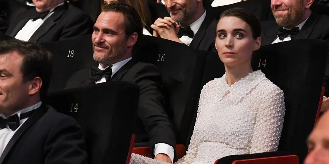 Rooney Mara - Joaquin Phoenix | Μιλάνε πρώτη φορά για τον γιο τους