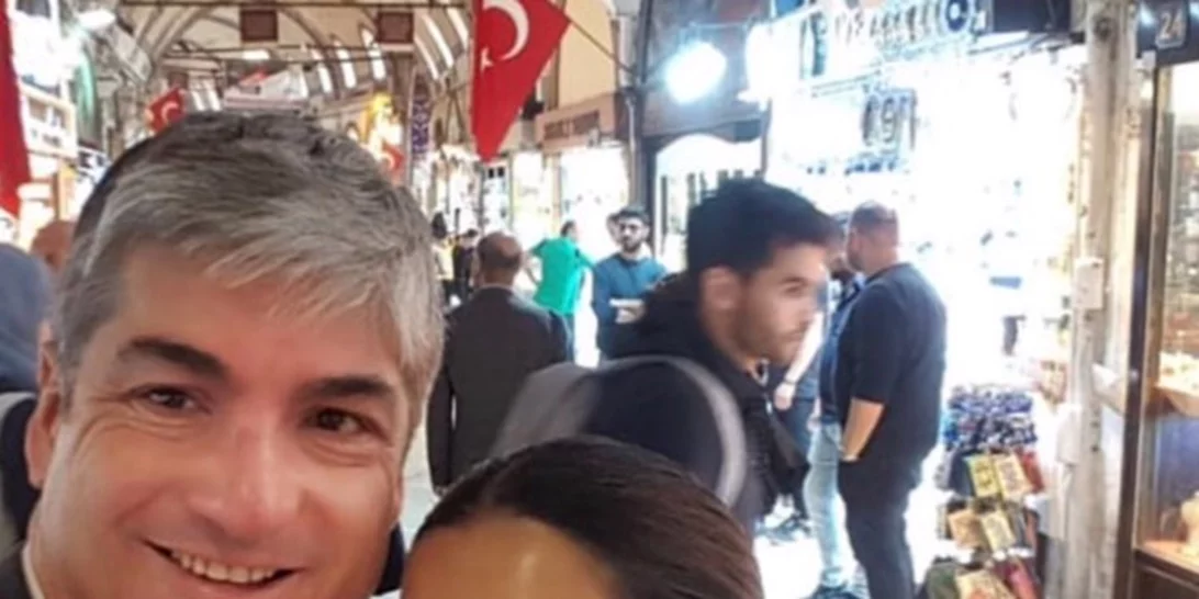 Σταματίνα Τσιμτσιλή | Με το νέο super καλοκαιρινό mini Zara look που λατρέψαμε