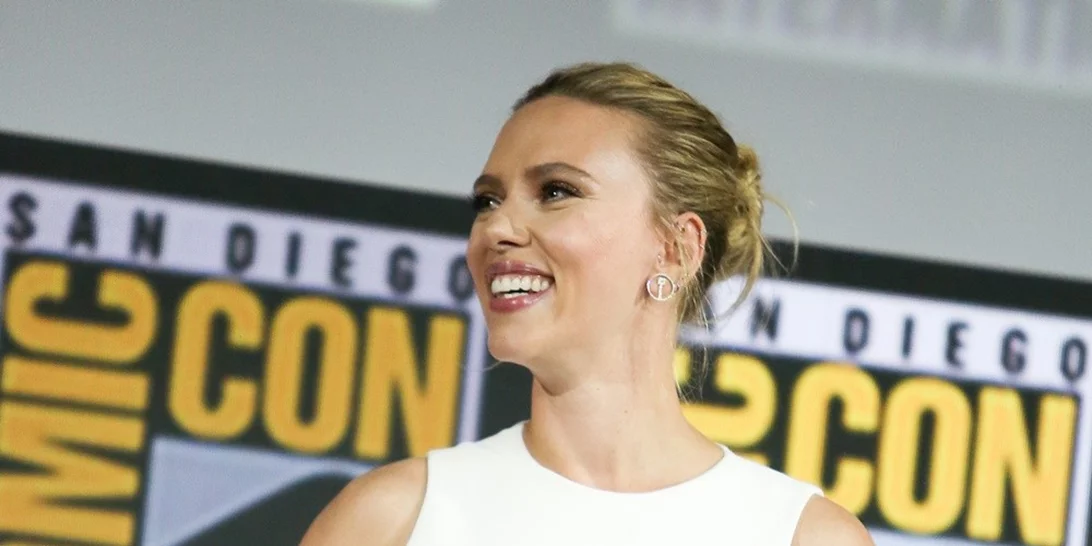Scarlett Johansson και Margot Robbie στο viral video της εβδομάδας