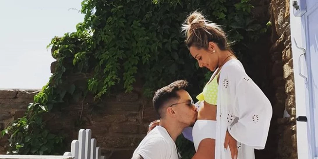 Βασιλική Μιλλούση | Όλες οι φωτογραφίες με φουσκωμένη κοιλίτσα