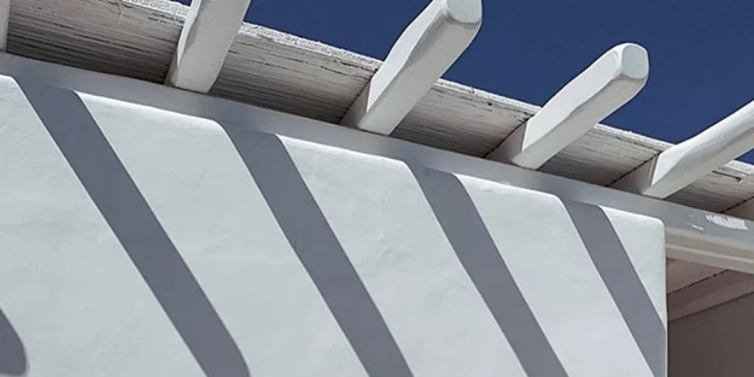 Gigi και Bella Hadid στη Μύκονο | Oι φωτογραφίες που μοιράστηκαν οι αδερφές