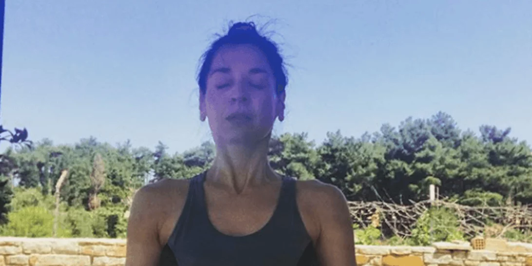 "Φέτες" η Βαλέρια Κουρούπη | Δες το απίστευτο σώμα που έχει "χτίσει" η ηθοποιος