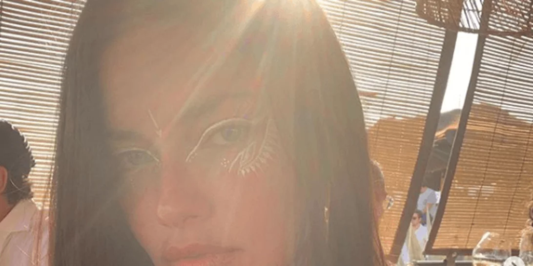 Adriana Lima | Η ενόχλησή της όταν ήρθε αντιμέτωπη με τους παπαράτσι στη Μύκονο