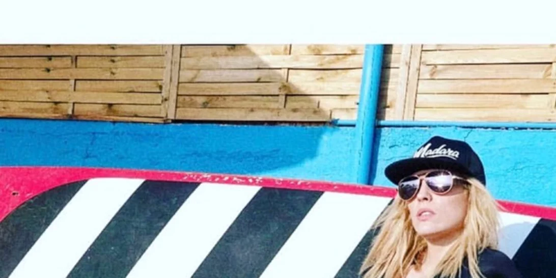 Μαντώ Γαστεράτου | Φωτογραφίζεται με μαγιό και σχολιάζει τα κιλά της εγκυμοσύνης