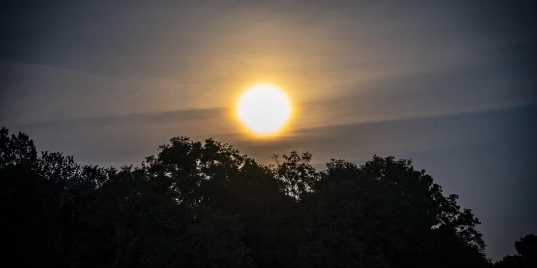 Πανσέληνος | Πόσο μας επηρεάζει ψυχικά και σωματικά;