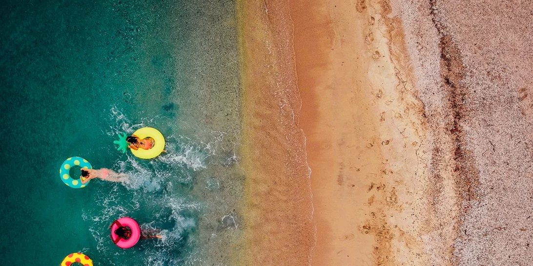 Καλοκαίρι και ζώδια | Με ποια ζώδια θα περάσεις καλά στις διακοπές;