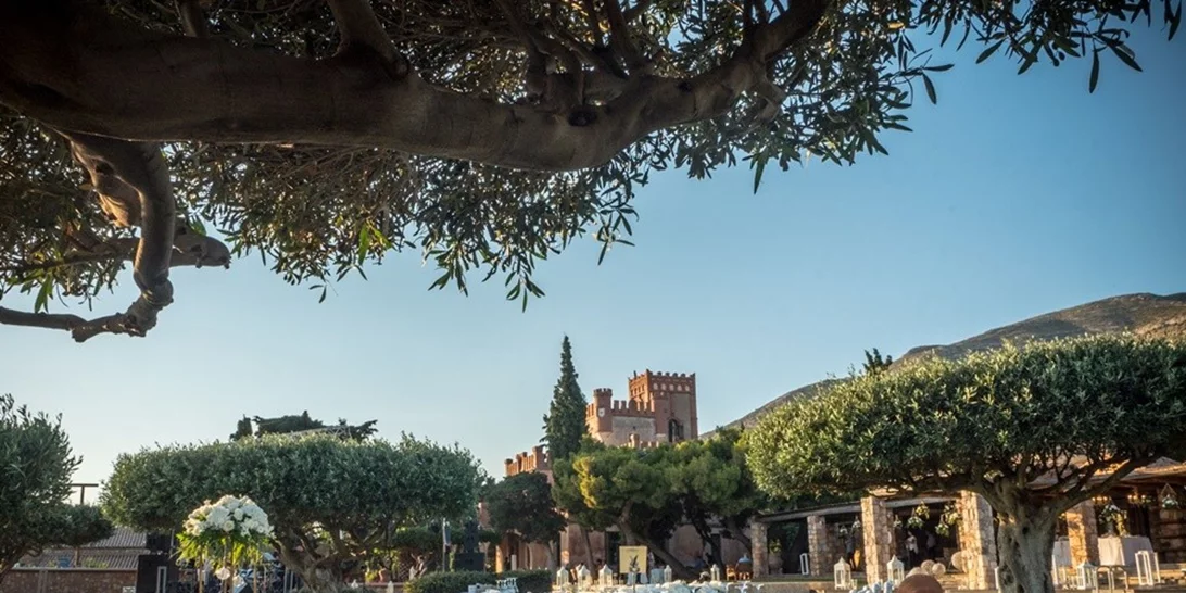 Βρήκαμε τον απόλυτο συνδυασμό κτήματος - catering για τη δεξίωση του γάμου σου