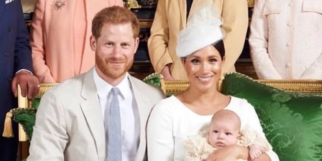 Meghan Markle- Πρίγκιπας Harry | Πώς τίμησαν την Πριγκίπισσα Diana στα βαφτίσια του Archie