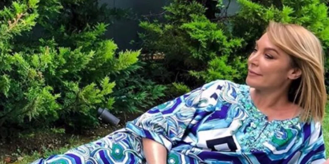 Τατιάνα Στεφανίδου | Φωτογραφίζει την κόρη της Λυδία να κάνει βουτιές!