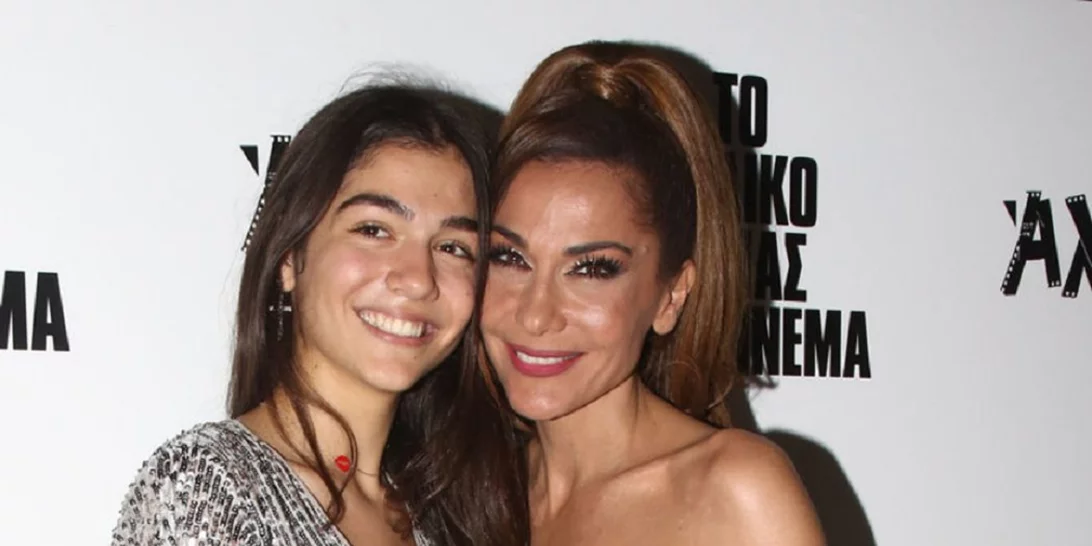 Μελίνα Νικολαΐδη | Όλες οι φορές που δανείστηκε φορέματα της Δέσποινας Βανδή