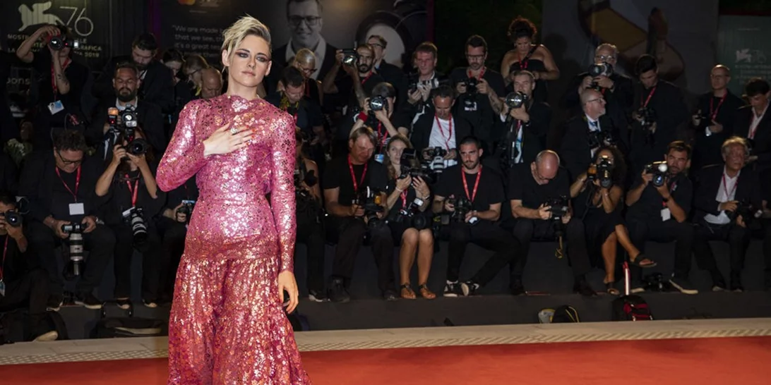 Η Kristen Stewart εμφανίστηκε με νέο hair look (για ακόμη μία φορά)