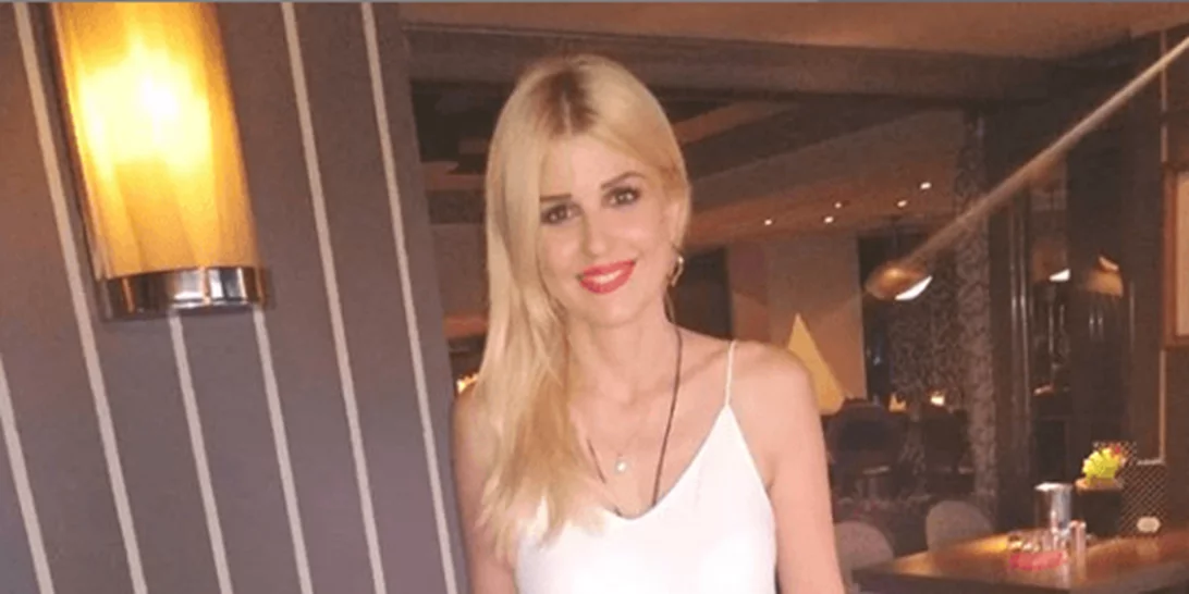 Έλενα Ράπτη | Η φωτογραφία με το εντυπωσιακό της νυφικό