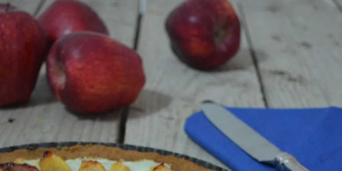 Συνταγή για τάρτα μήλου με κρέμα πατισερί