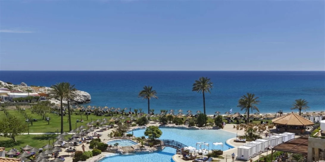 Το εστιατόριο Blue Bay του ξενοδοχείου Atlantica Imperial Resort and Spa υποψήφιο για το βραβείο Χρυσού Σκούφου