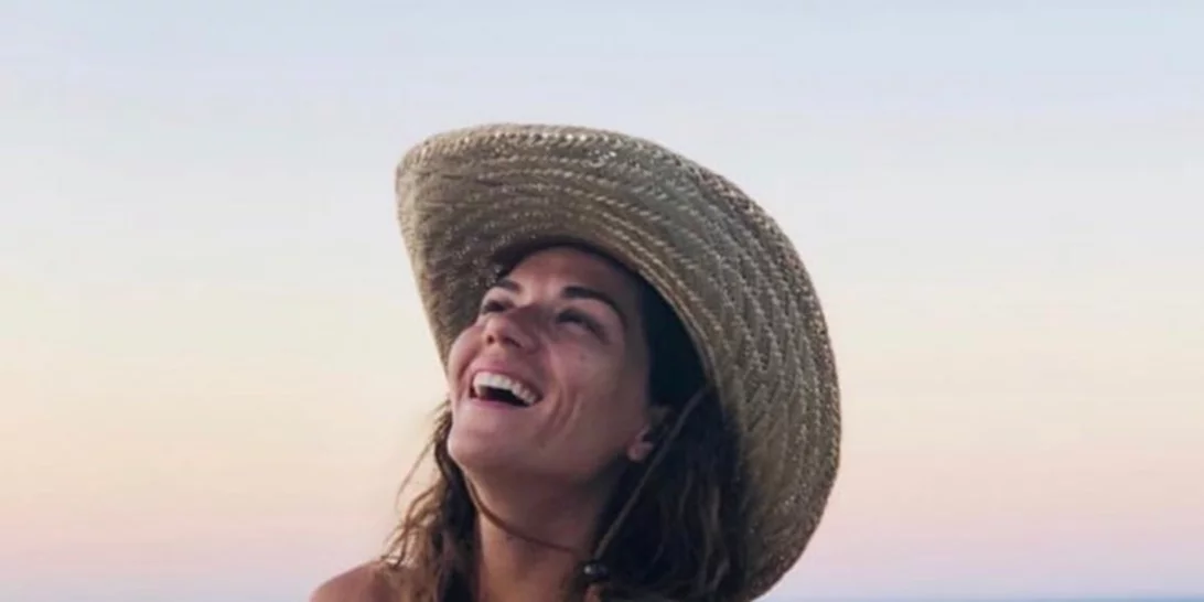 Βάσω Λασκαράκη | Φωτογραφίζεται με μαγιό και μας δείχνει τους κοιλιακούς της!