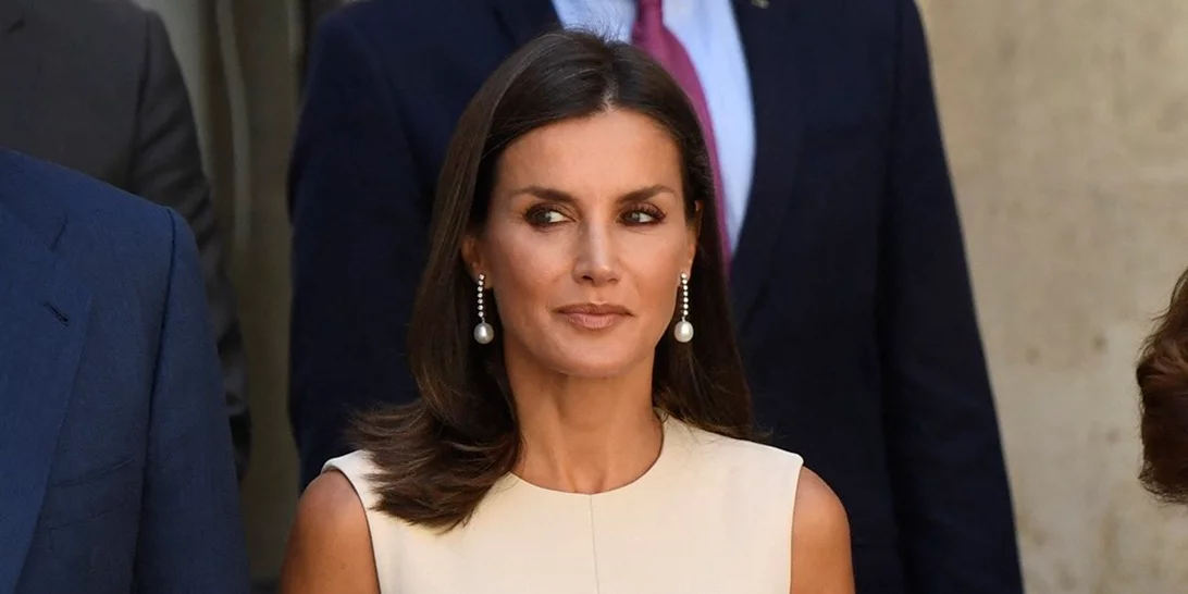 Η βασίλισσα Letizia φόρεσε το ιδανικό κοστούμι για το καλοκαίρι