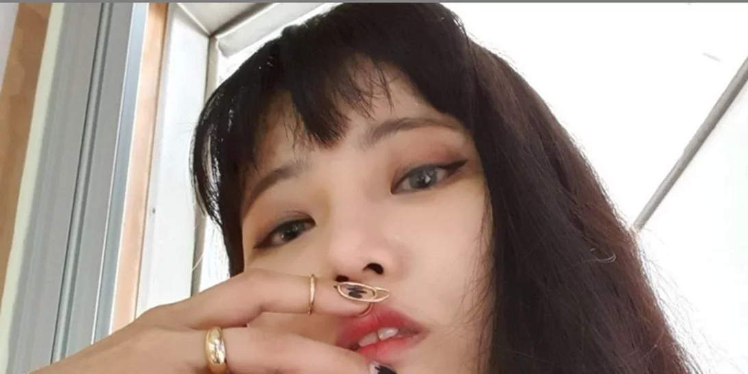 Nail beanies | Aυτή είναι ίσως η πιο παράξενη τάση που είδαμε στα νύχια