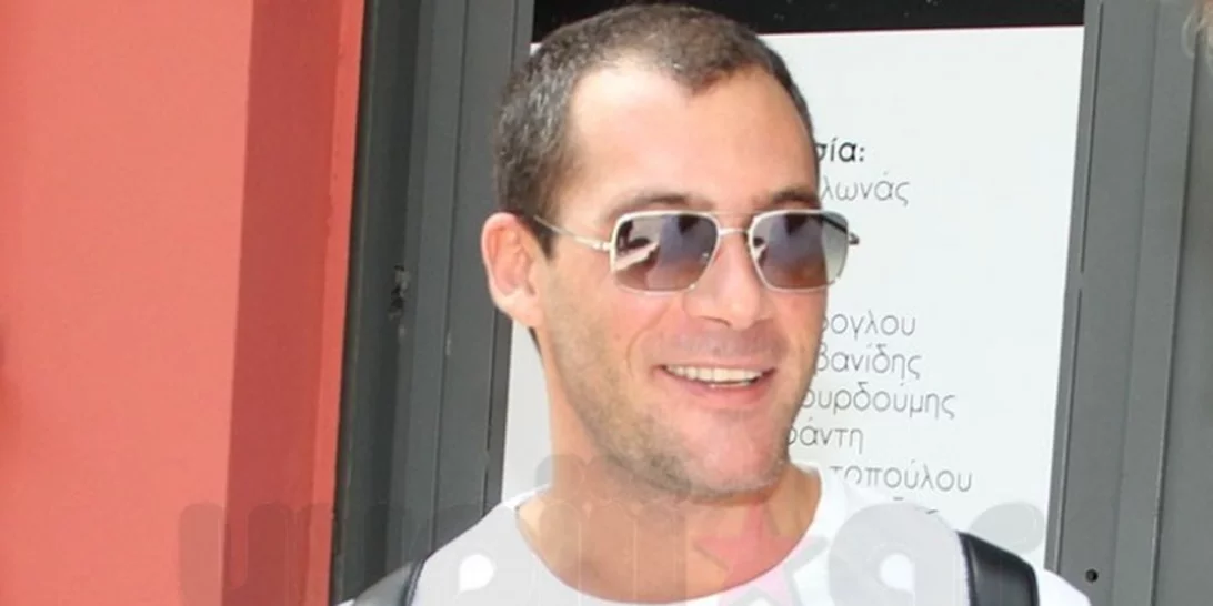 Αντίνοος Αλμπάνης | Η σπάνια εμφάνιση μετά την είδηση για την περιπέτεια της υγείας του