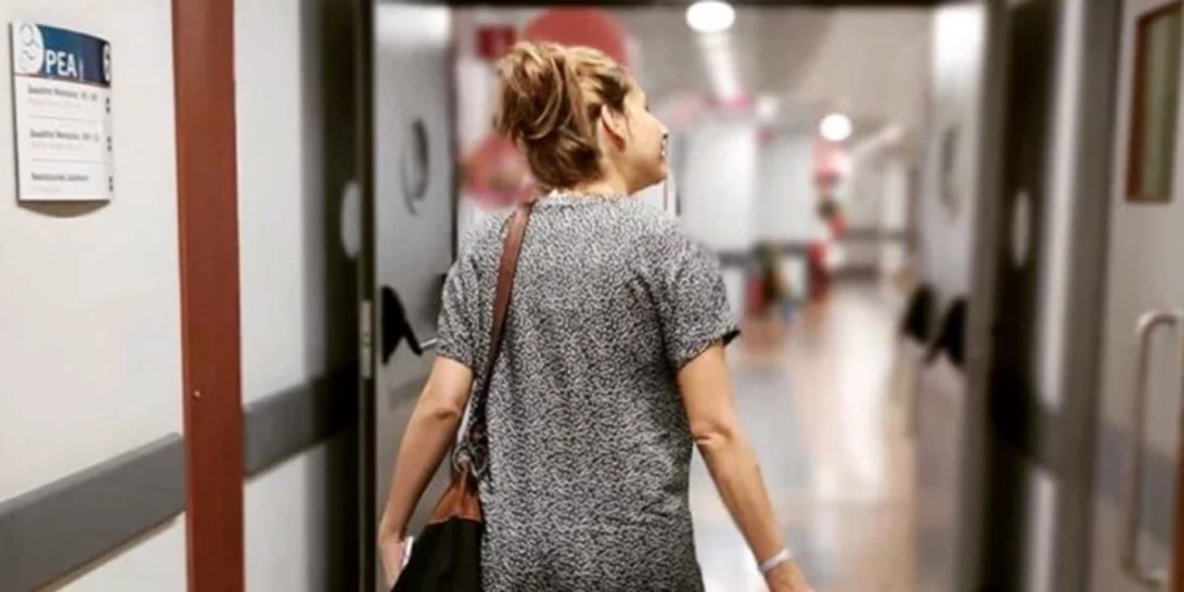 Φωτεινή Αθερίδου | Φωτογραφίζει τον πέντε ημερών γιο της