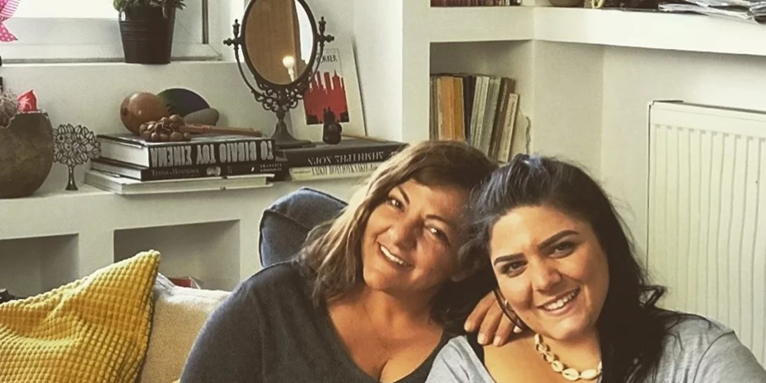 Δανάη Μπάρκα | Η νέα φάρσα στην Βίκυ Σταυροπούλου είναι ό,τι καλύτερο θα δεις