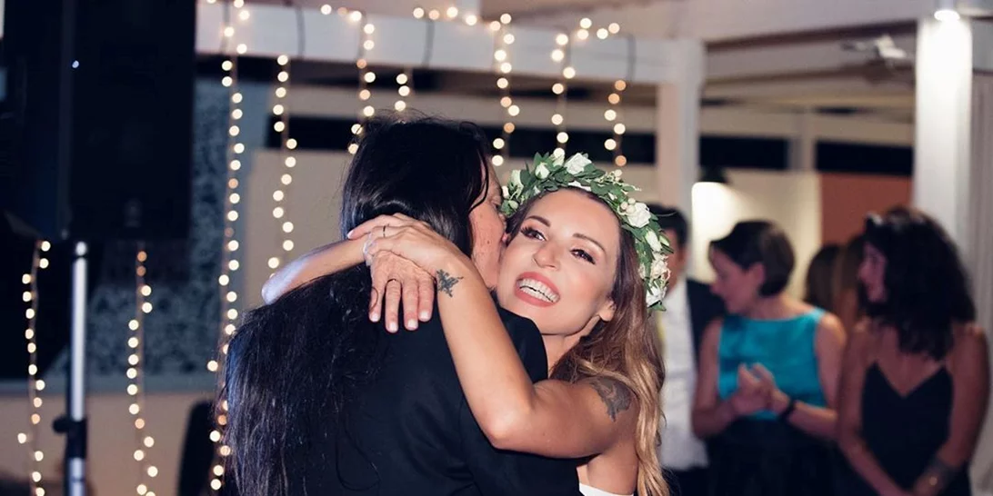 Ταξίδι του μέλιτος για την Ευρυδίκη και τον Μπομπ Κατσιώνη